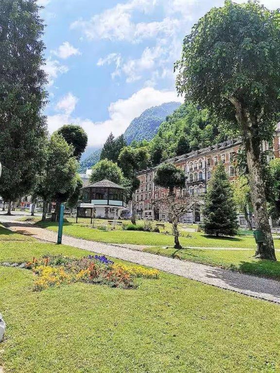 Apparemment Cheztony Vue Montagne Eaux-bonne Gourette Apartment Eaux-Bonnes